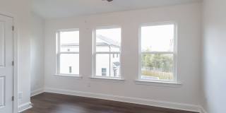 Beautiful 3BR 3.5BA Townhome w/ Full Appliance Kitchen - Garage Parking in West End Gallery 9