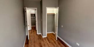 4437 South Greenwood Avenue Gallery 5