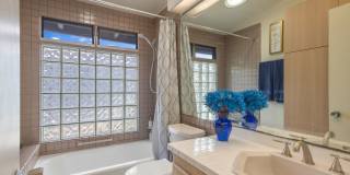 Ocean & Diamond Head Views – Kahala Gem Gallery 10