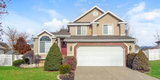 Comfortable 4 bed, 3 bath Family Home With Garage  Pet-Friendly Living! - Available on May 11th! Gallery 1