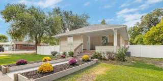 Beautiful 4-bed 2-bath home in Blackfoot Gallery 1