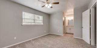London Square Apartments Gallery 25