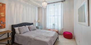 888 S Michigan Avenue Gallery 16