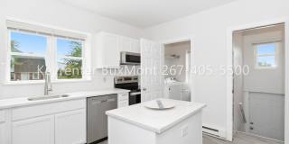 Renovated 4BR Twin with Wraparound Porch in Lansdale Borough Gallery 1