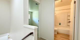 Renovated Townhome in Linda Mar Gallery 17