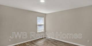 8008 Railroad Ave W Gallery 9