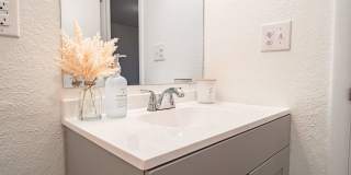 The Willows Gallery 5