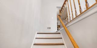 Spacious Newly Rennovated 2 Bedroom House with 2.5 Bath Gallery 7
