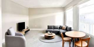 1007 W. Prospect Road Gallery 7