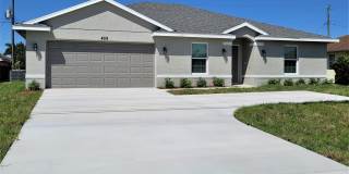 459 SW Paar Drive Gallery 1