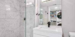 19195 NE 36th Ct Gallery 16