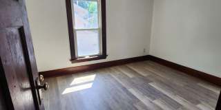 Beautifully Update 4 Bedroom House For Rent in Firestone Park Gallery 10