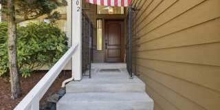 Lakewood Tri-Level Gallery 3