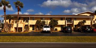 55+ Charming first-floor condo nestled in the serene Fairways 3 Condominiums Gallery 51