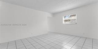 321 SW 1st Ct Gallery 18