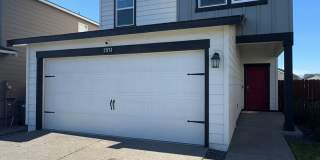 Spacious 4-Bedroom Home in a Great Neighborhood Gallery 1