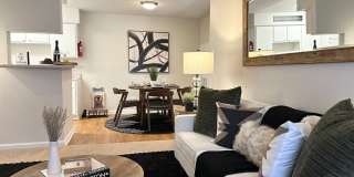 Green Arbor Gallery 36