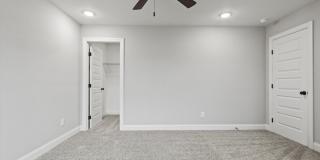 "Get $3,000 Off Rent Today!" Offer Expires 08/31 - Call for details Gallery 27