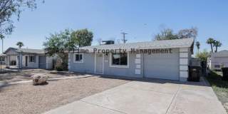 452 South Mulberry Gallery 1