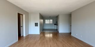 8061 Romaine Street Gallery 5