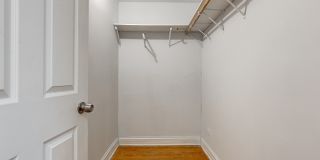 4938 S King Drive Gallery 8