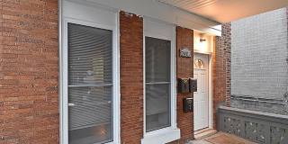 2402 Lakeview Avenue - 2 Gallery 2