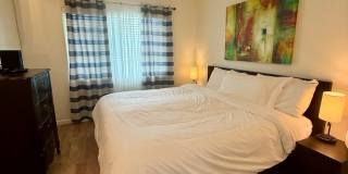 Beatifully updated Beach condo FULLY FURNISHED ANNUAL RENTAL 2/2 Gallery 34
