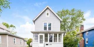 450 South Avenue Southeast Gallery 1