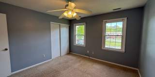 Nice 2 bedroom,  1.5 bath townhouse Gallery 7