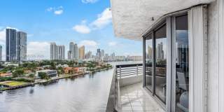 19195 NE 36th Ct Gallery 3