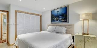 309 Oak St Gallery 43