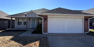 9424 NW 92nd St Gallery 1