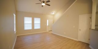 3 Bed / 3.5 Bath Townhome in NW Gallery 4