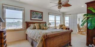 2023 Bay Boulevard Gallery 15