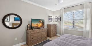 11932 Bourke Place Gallery 19