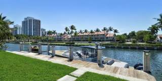 493 Holiday Dr #0 HALLANDALE BEACH, FL 33009 Gallery 56