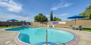 Village Ceres Apartments Gallery 1