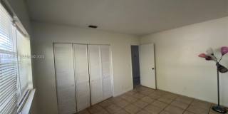 274 SW 9th St Gallery 21