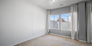Beautiful Townhome in Excellent West Valley Area Gallery 10