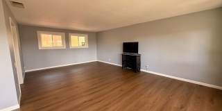 Large 3 bedroom home in quiet neighborhood cul-de-sac with amazing views Large 3 bedroom home in quiet neighborhood cul-de-sac with amazing views Gallery 5