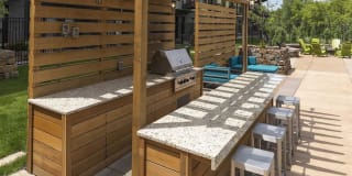 Be @ Axon Green Gallery 26