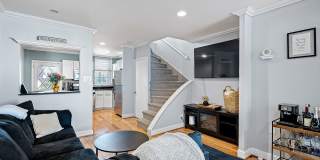 147 East St Gallery 20