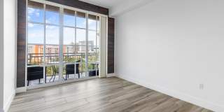 410 EVERNIA STREET APT 807 - 1 Gallery 32