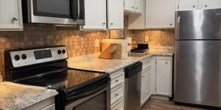 680 N Ashurst Court Gallery 7