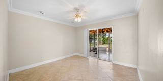 Beautiful 2-bedroom, 2-bathroom apartment in Cape Coral Gallery 19