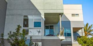 Beautiful three story live/work townhome in Westside Costa Mesa! Gallery 41