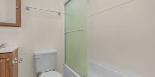 Lovely 3 Bedroom 2 Bathroom Rowhome for Rent Gallery 10