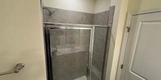 Room in 2 Bedroom Home at Cleburne Ave Gallery 25