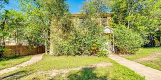 2 Bedroom house in West Campus Gallery 18