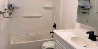 Cute 2 bedroom 1 3/4 bath Cute 2 bedroom 1 3/4 bath Gallery 9